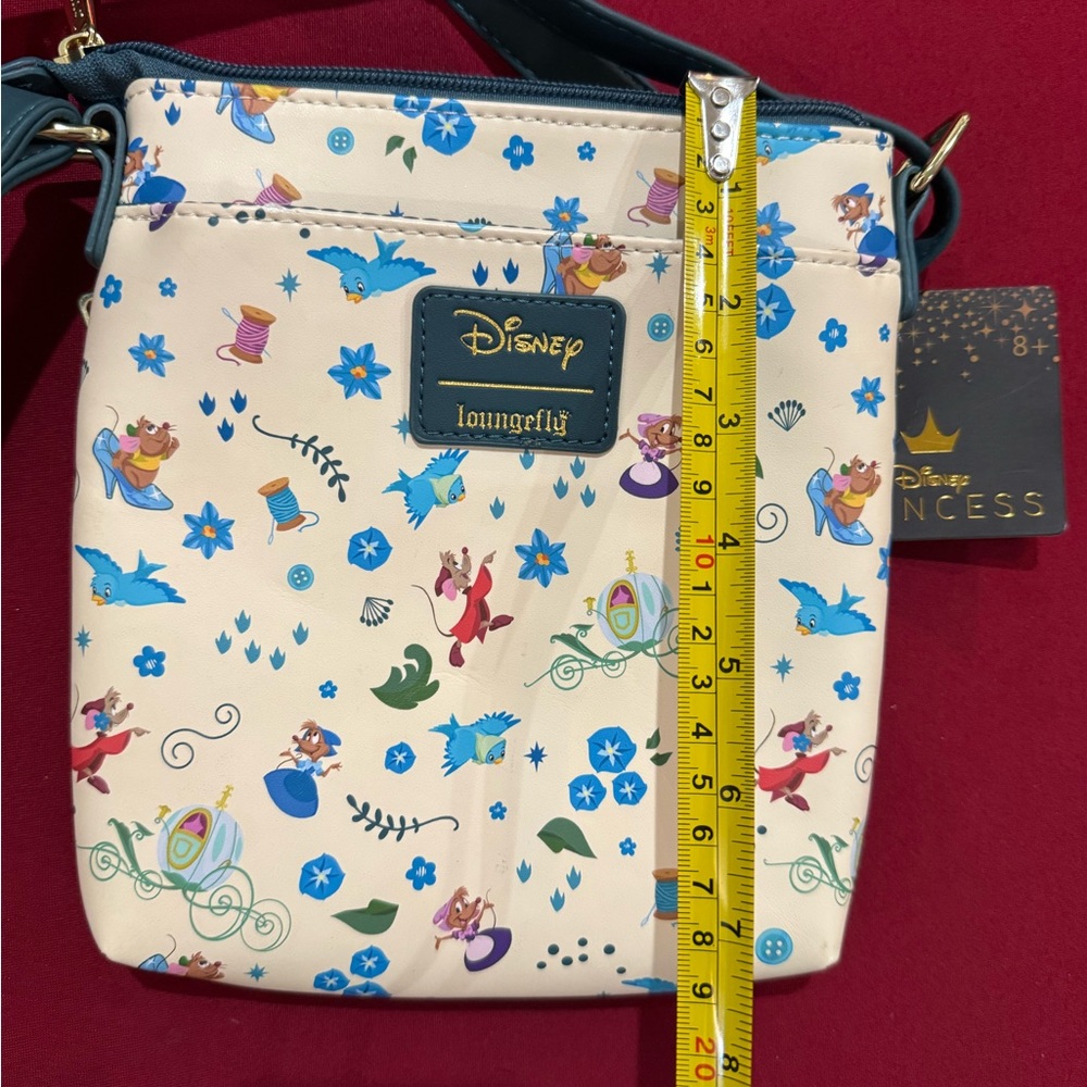 Loungefly Disney Princess Cinderella characters Cream Crossbody Bag - Picture 3 of 9